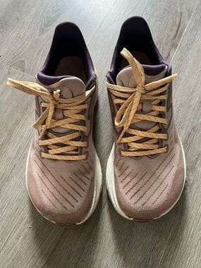 Women’s Altra Flow Experience Road